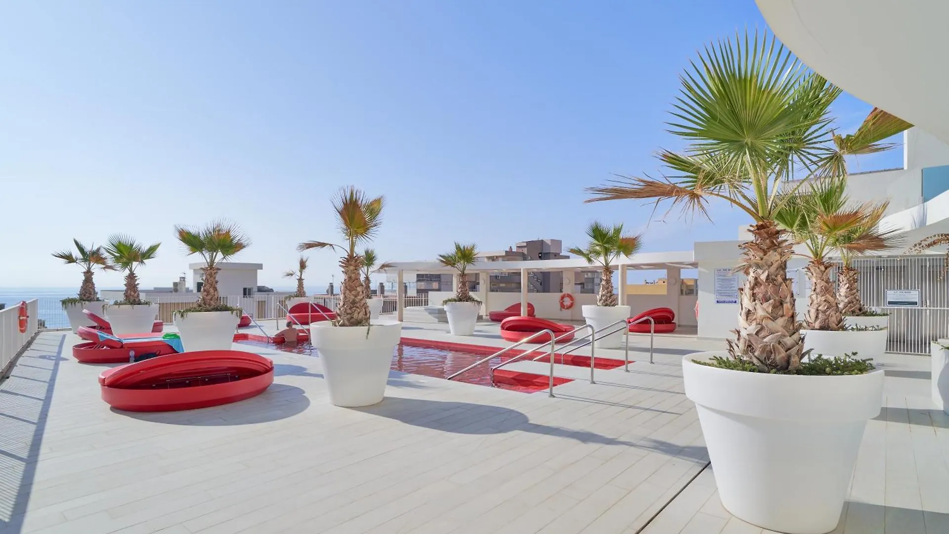 Beachfront Paradise With Spectacular Sea View Fuengirola