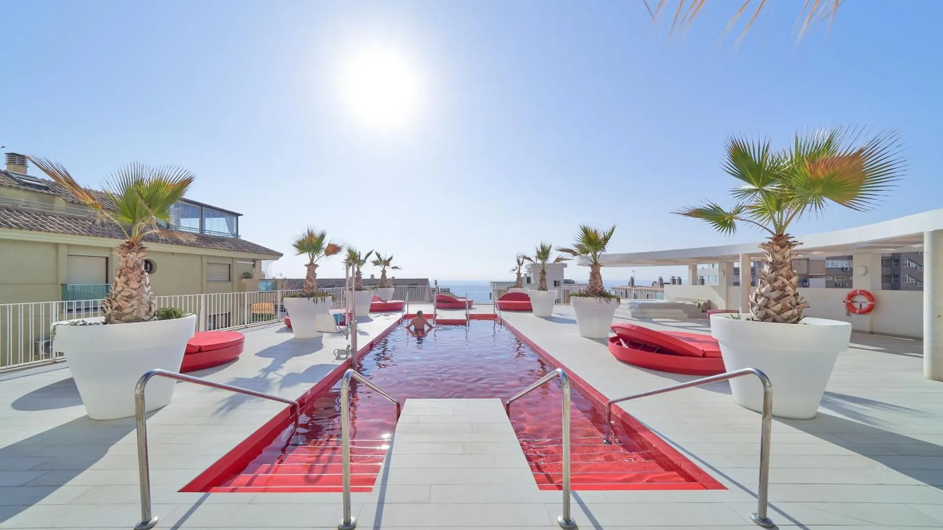 Beachfront Paradise With Spectacular Sea View location